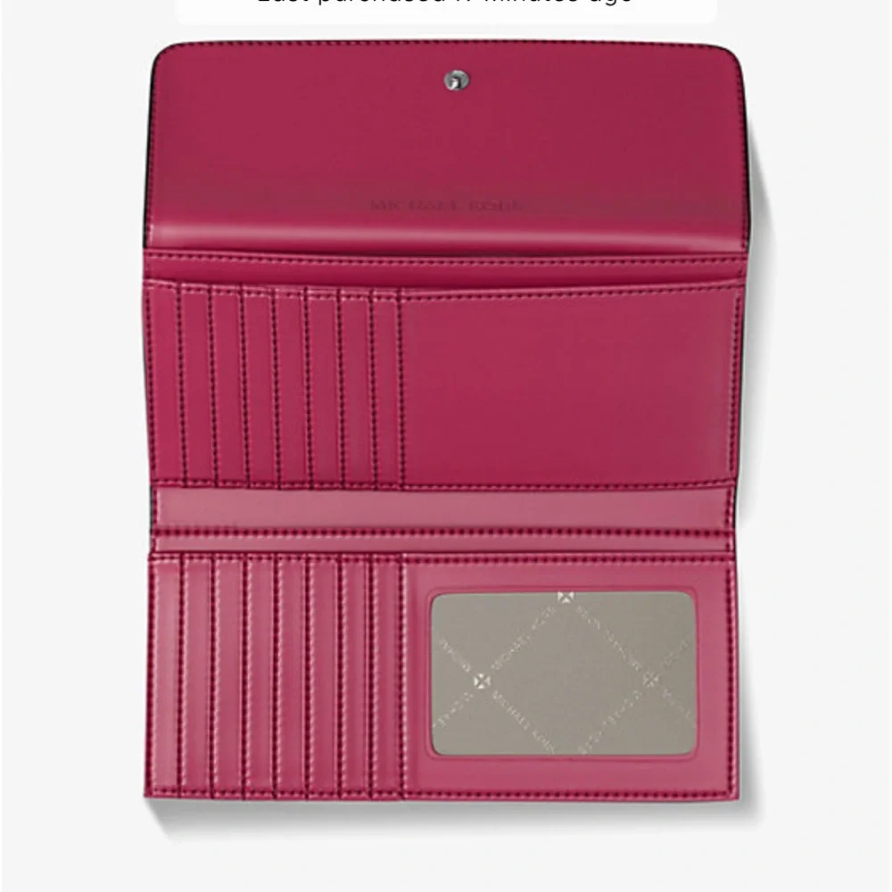 MICHAEL KORS Jet Set Travel Signature Logo Tri-Fold Wallet
DARK RASPBERRY MULTI - Picture 3 of 16